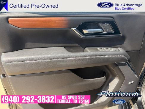 Used 2025 GMC Yukon Denali AWD/4WD image 11