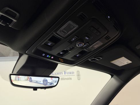 Used 2023 GMC Yukon Denali Ultimate image 8