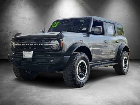 Used 2023 Ford Bronco Outer Banks w/ Sasquatch Package AWD/4WD image 5