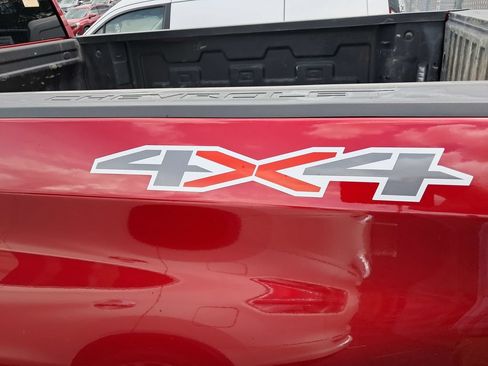 Used 2024 Chevrolet Silverado 1500 RST w/ Max Trailering Package AWD/4WD image 9