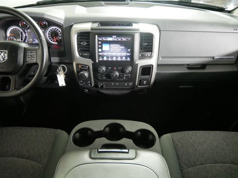 Used 2016 RAM 1500 Big Horn AWD/4WD image 10