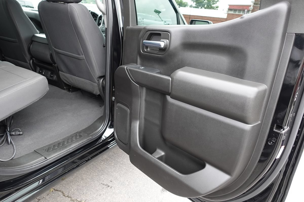 Used 2024 Chevrolet Silverado 1500 Custom AWD/4WD image 26