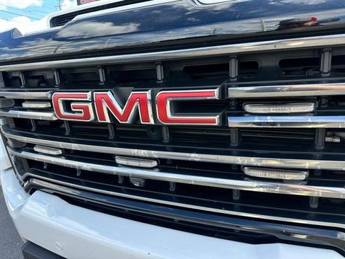 Used 2021 GMC Sierra 2500 AT4 w/ AT4 Premium Plus Package image 4
