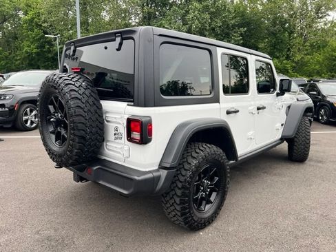 Used 2025 Jeep Wrangler Unlimited Sport AWD/4WD image 31