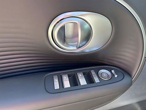 New 2026 Hyundai Ioniq 9 SEL image 11