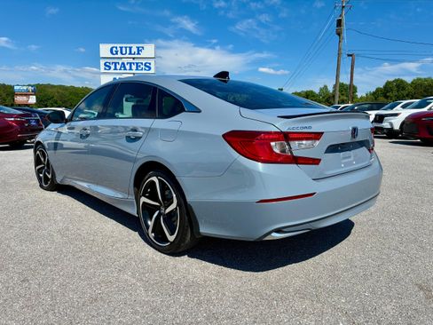 Used 2022 Honda Accord Sport image 4