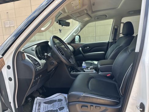Used 2023 INFINITI QX80 Premium Select w/ Cargo Package RWD image 9