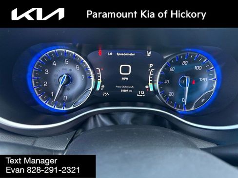 Used 2024 Chrysler Pacifica Touring-L FWD image 31