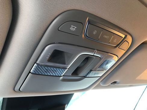 Used 2020 Kia Telluride S FWD image 9