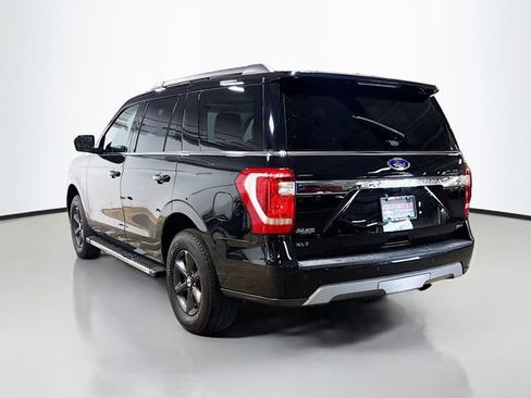Used 2019 Ford Expedition XLT w/ Equipment Group 202A AWD/4WD image 8