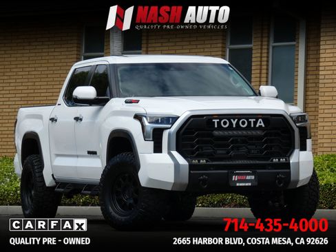 Used 2024 Toyota Tundra Limited AWD/4WD image 3