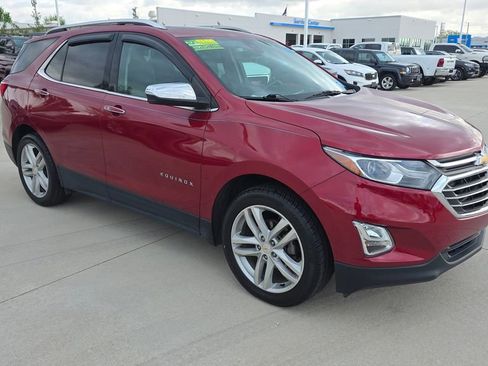 Used 2018 Chevrolet Equinox Premier image 7