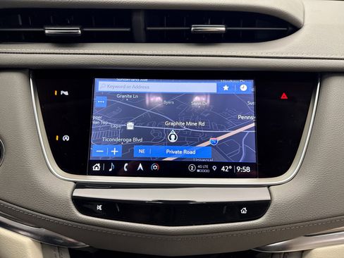 Used 2024 Cadillac XT5 Premium Luxury image 15