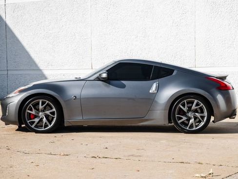 Used 2014 Nissan 370Z Coupe w/ Sport Package image 54