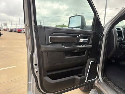 Used 2024 RAM 3500 Laramie w/ Sport Appearance Package AWD/4WD image 16