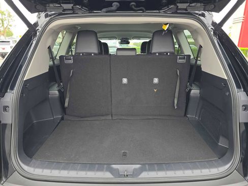 Certified 2025 Toyota Grand Highlander FWD image 14