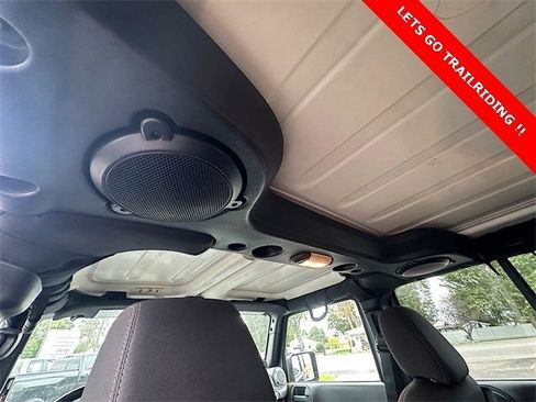 Used 2014 Jeep Wrangler Unlimited Sahara image 19