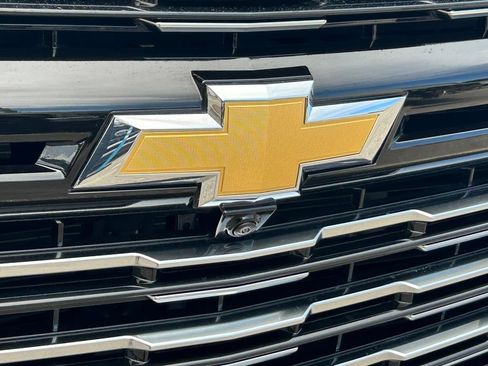 Used 2025 Chevrolet Tahoe High Country AWD/4WD image 22