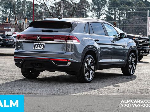 Used 2024 Volkswagen Atlas Cross Sport SE image 6