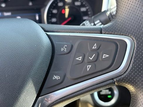 Used 2022 Chevrolet Equinox LT FWD image 14