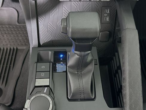 Certified 2024 Toyota Tacoma SR w/ Towing Package image 21