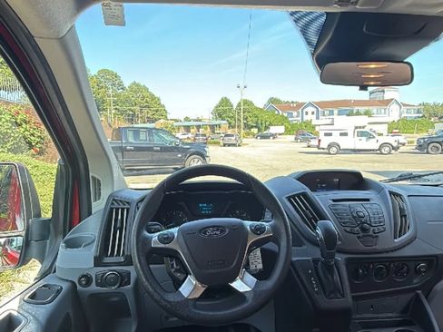 Used 2018 Ford Transit 350 XL RWD image 22