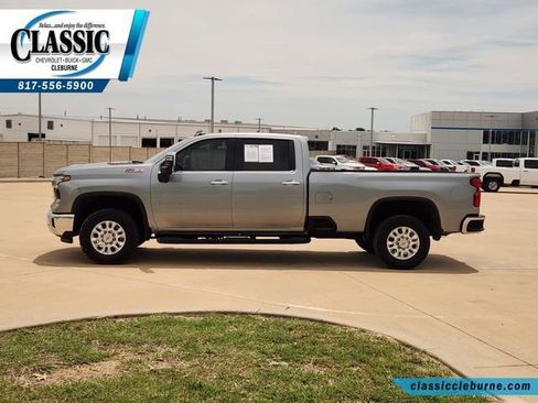 Used 2024 Chevrolet Silverado 2500 LTZ w/ LTZ Convenience Package AWD/4WD image 7