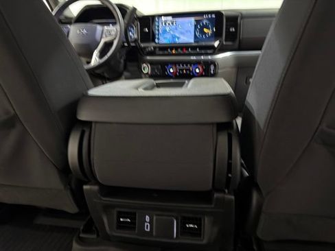 Used 2023 Chevrolet Silverado 1500 RST AWD/4WD image 28