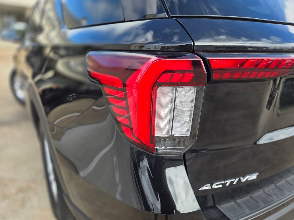 New 2026 Ford Explorer Active w/ Active Comfort Package RWD image 35