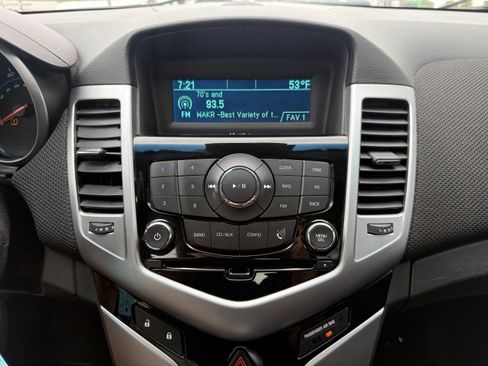 Used 2014 Chevrolet Cruze LT FWD image 27