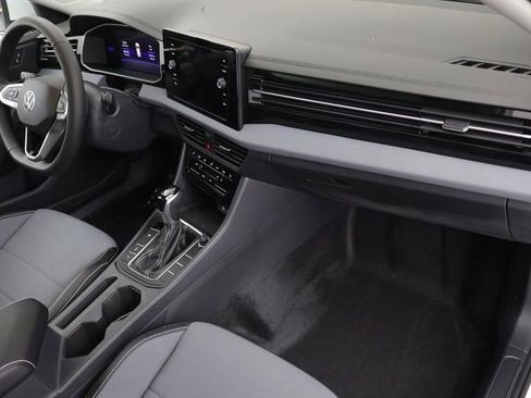 New 2026 Volkswagen Jetta SE FWD image 20