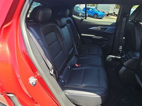 Used 2024 Chevrolet Equinox EV LT FWD image 26
