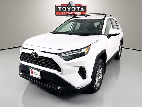 Certified 2023 Toyota RAV4 XLE w/ Convenience Package AWD/4WD image 3