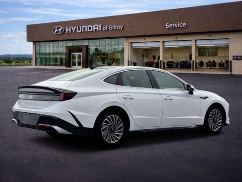 New 2026 Hyundai Sonata Limited FWD image 8
