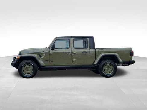 New 2026 Jeep Gladiator Sport image 4