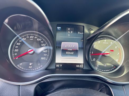 Used 2018 Mercedes-Benz C 300 4MATIC Coupe image 10