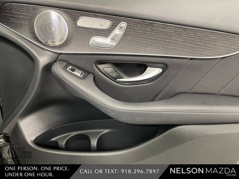 Used 2021 Mercedes-Benz GLC 300 GLC 300 image 44
