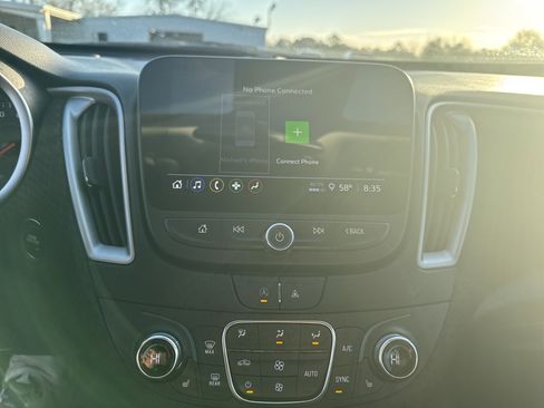 Used 2024 Chevrolet Malibu LT image 19