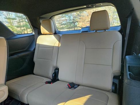 Used 2022 Chevrolet Traverse Premier w/ LPO, Floor Liner Package FWD image 20