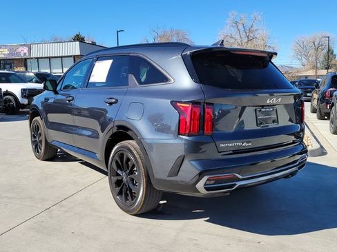 Used 2023 Kia Sorento SX image 3