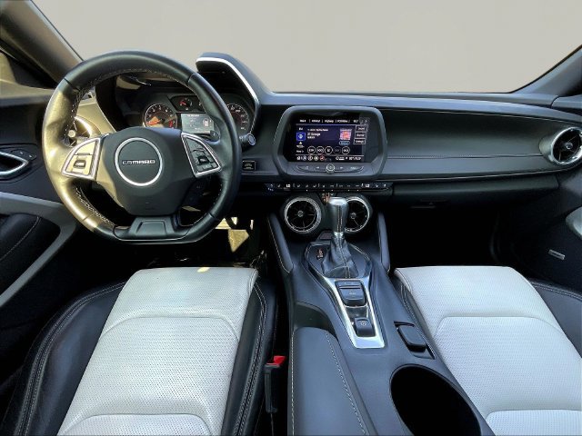 Used 2023 Chevrolet Camaro LT w/ Technology Package RWD image 9