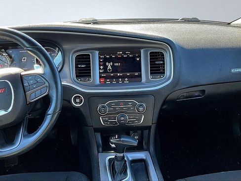 Used 2022 Dodge Challenger GT image 7