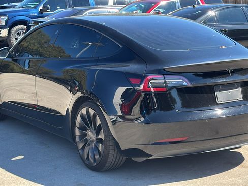 Used 2022 Tesla Model 3 Performance image 5