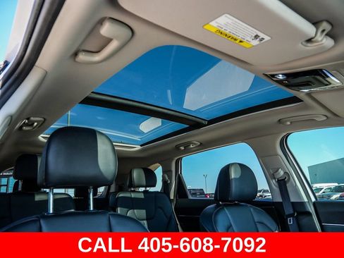 Used 2021 Kia Sorento SX FWD image 16