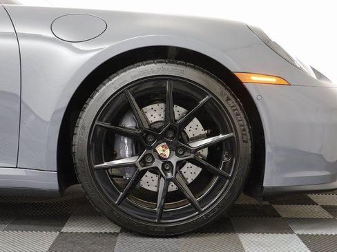 Used 2025 Porsche 911 Carrera image 27