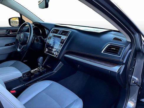 Used 2019 Subaru Outback 3.6R Limited w/ Popular Package #2 image 15