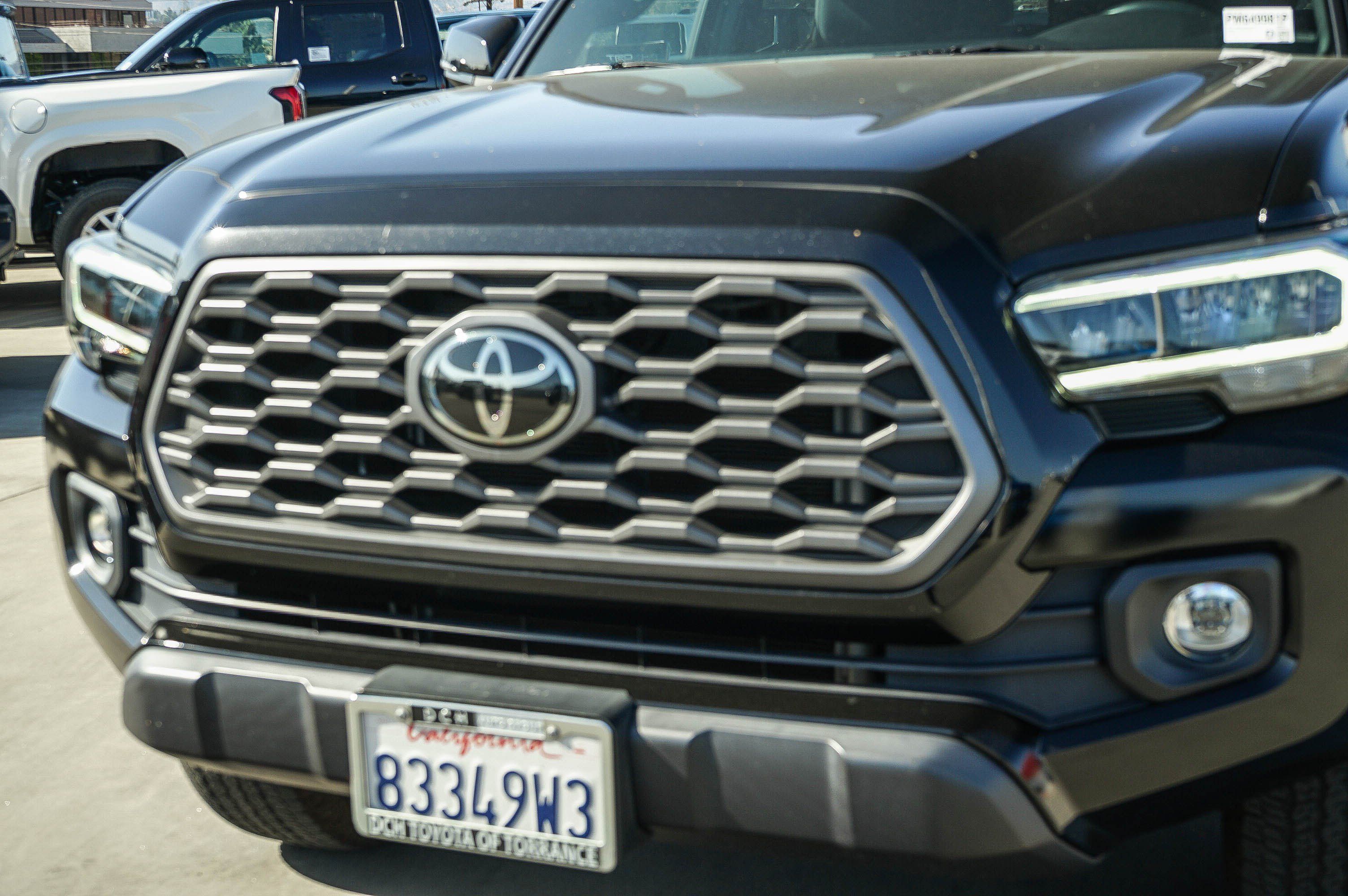 Used 2023 Toyota Tacoma TRD Off-Road AWD/4WD image 12