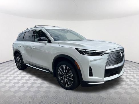 Certified 2026 INFINITI QX60 Luxe w/ Cargo Package FWD image 3