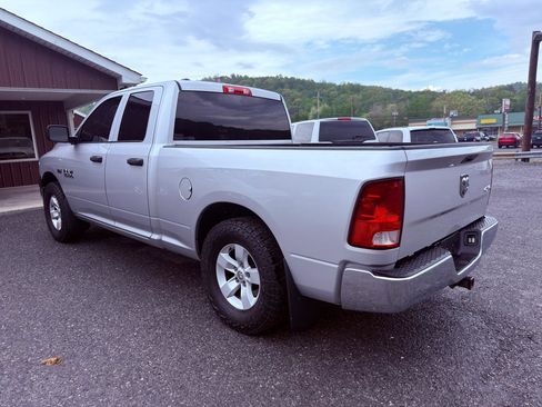 Used 2017 RAM 1500 ST w/ SXT Appearance Group AWD/4WD image 4