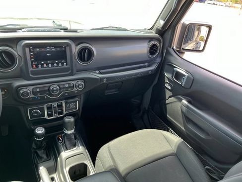 Used 2023 Jeep Wrangler Unlimited AWD/4WD image 14